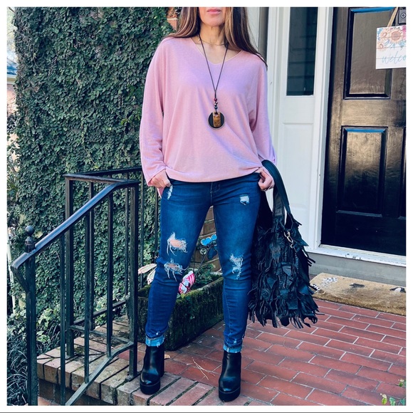 Made in Italy Rose V Neck Relax fit sweater - Picture 6 of 6